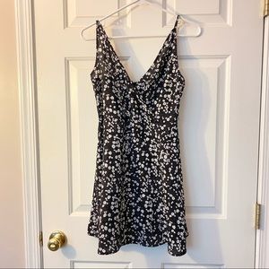 SHEIN • Women’s Sundress Black with White Flowers Size - Small